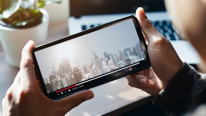 mobile video content