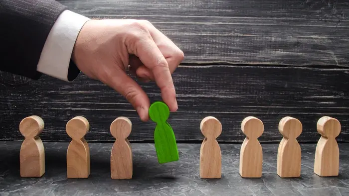 Recruiting Videos that Move Job Candidates through the Pipeline